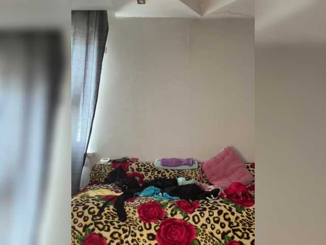 Eva-Bella's BongaCams show and profile