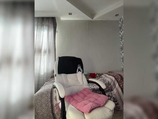 Eva-Bella's BongaCams show and profile