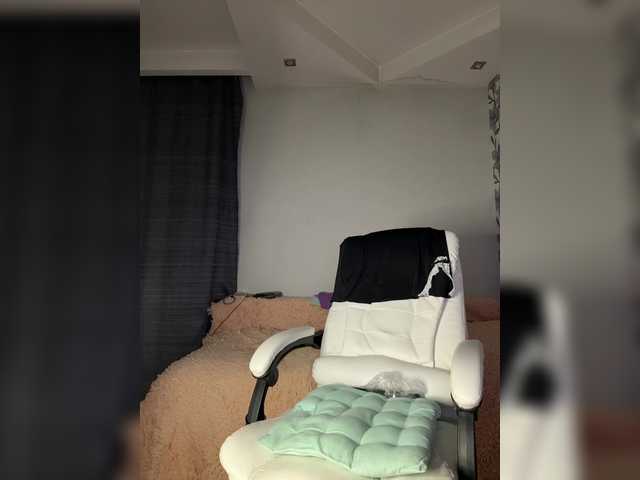 Eva-Bella's BongaCams show and profile