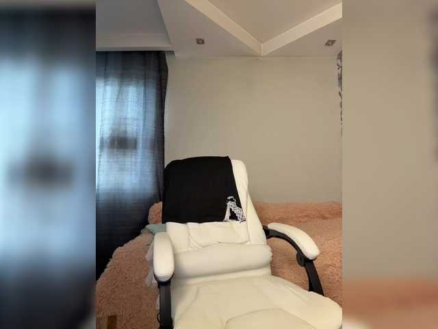 Eva-Bella's BongaCams show and profile