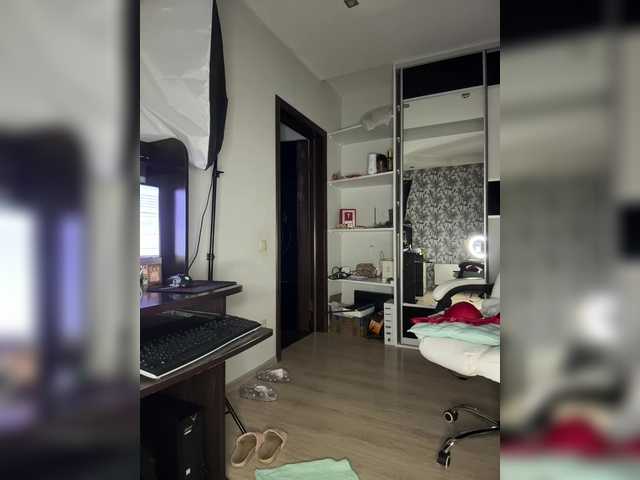 Eva-Bella's BongaCams show and profile