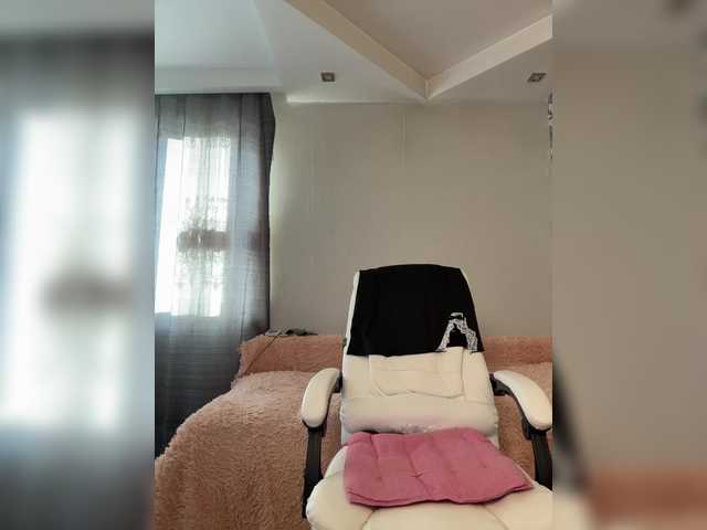 Eva-Bella's BongaCams show and profile