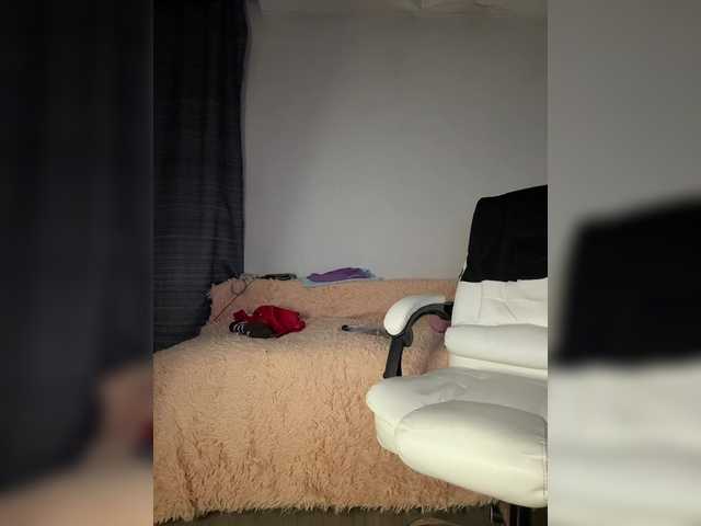 Eva-Bella's BongaCams show and profile