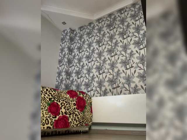 Eva-Bella's BongaCams show and profile