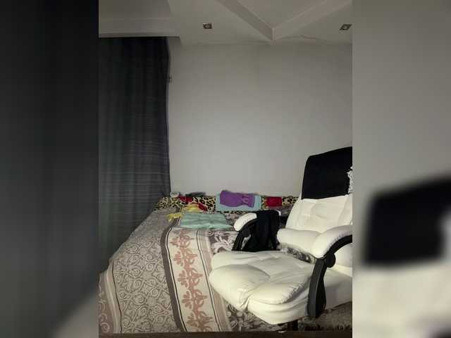 Eva-Bella's BongaCams show and profile