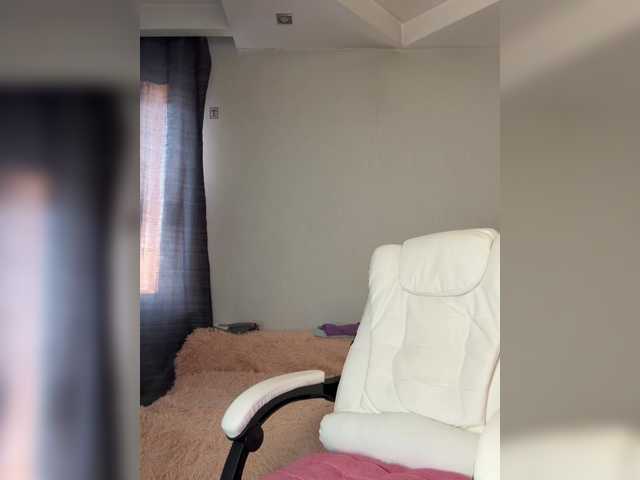 Eva-Bella's BongaCams show and profile