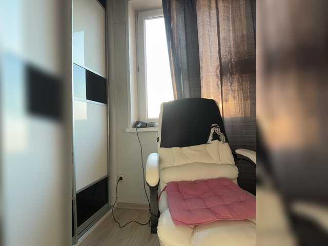 Eva-Bella's BongaCams show and profile