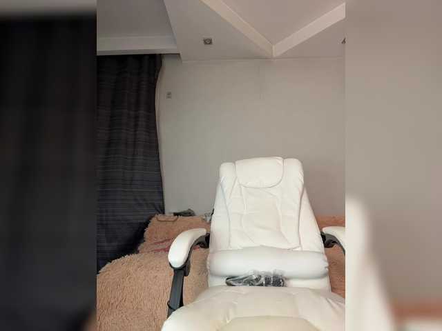 go to chat with Eva-Bella