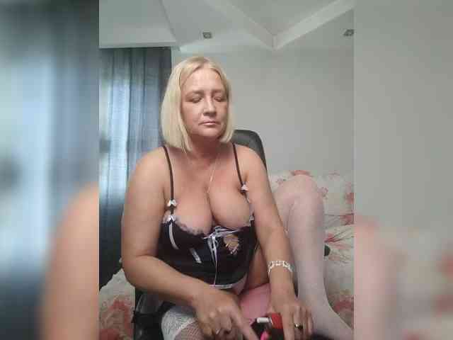 Eva-Bella webcam