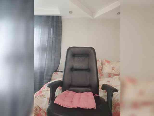 Eva-Bella webcam