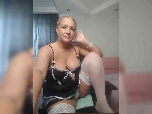 Eva-Bella webcam