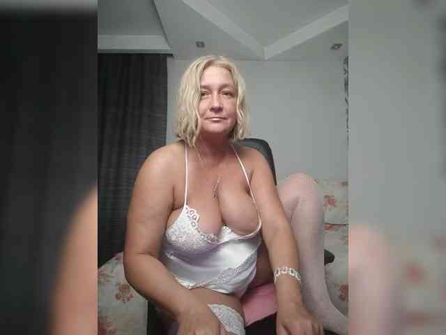 Eva-Bella webcam