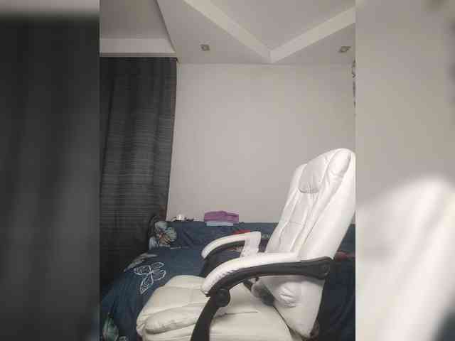 Eva-Bella webcam