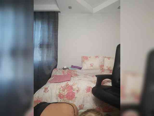 Eva-Bella webcam