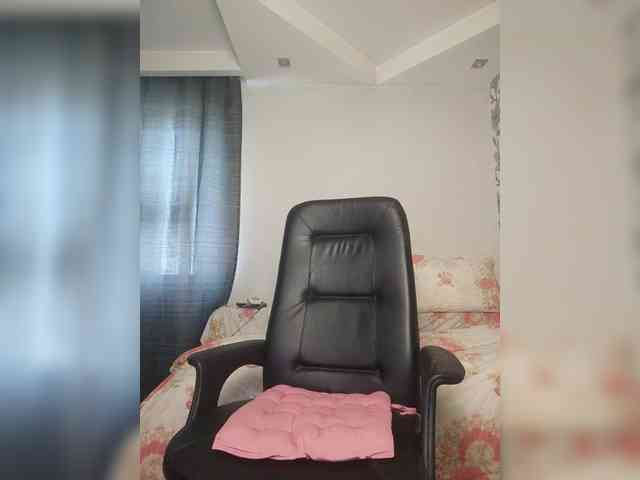Eva-Bella webcam