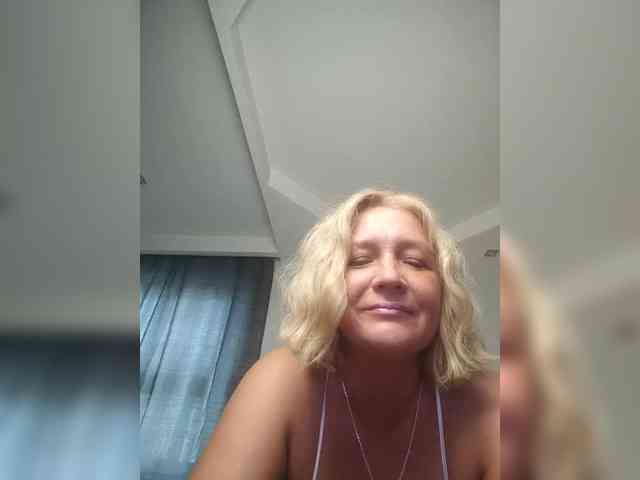 Eva-Bella webcam