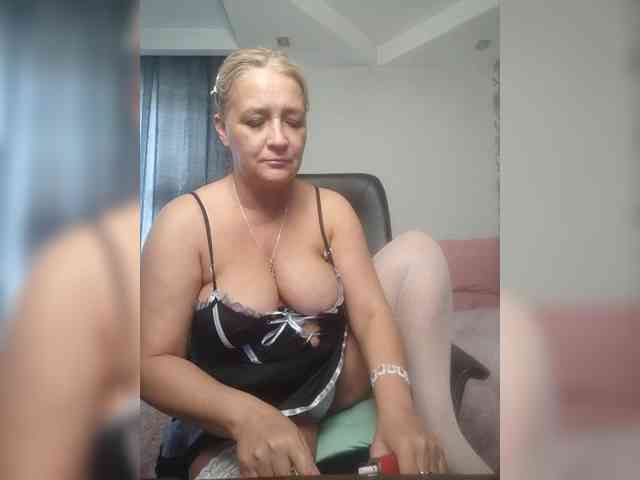 Eva-Bella webcam
