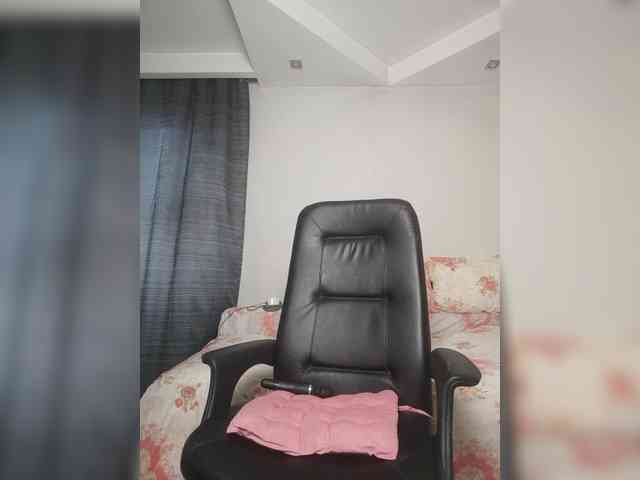 Eva-Bella webcam