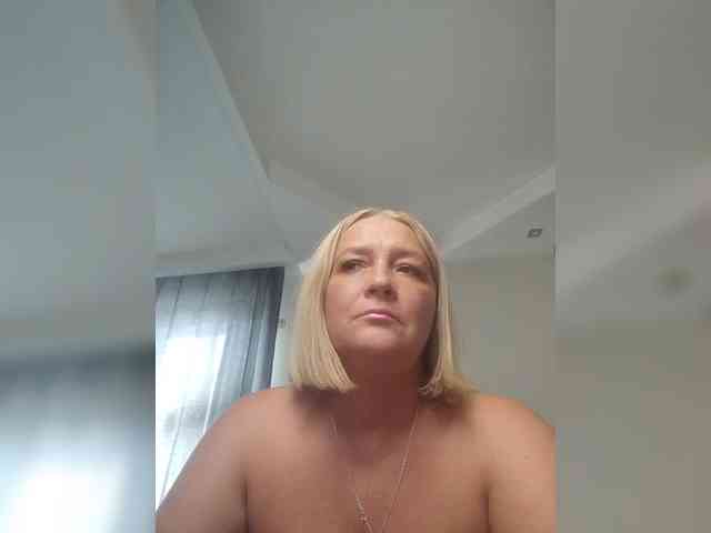 Eva-Bella webcam