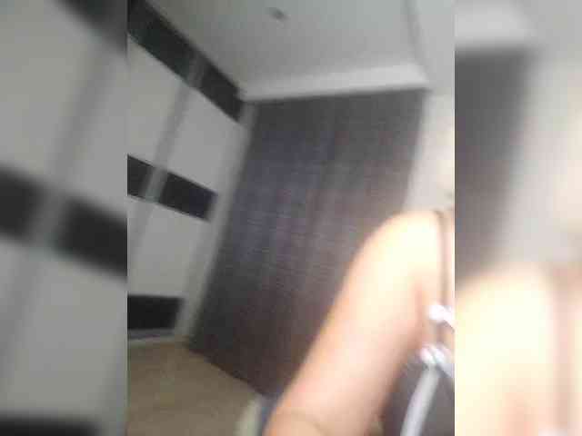 Eva-Bella webcam