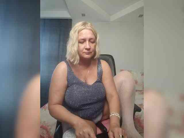 Eva-Bella webcam