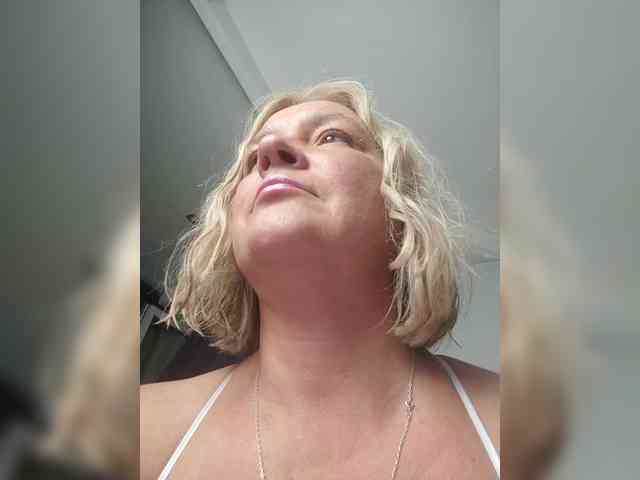 Eva-Bella webcam