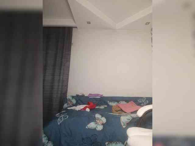 Eva-Bella webcam