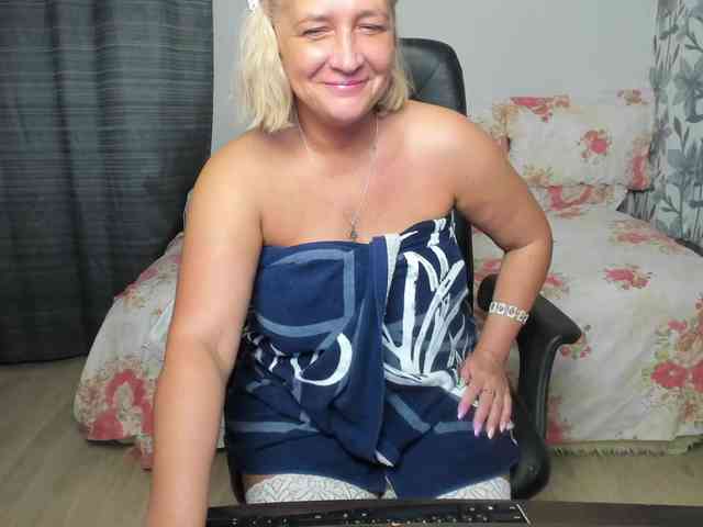 Eva-Bella webcam
