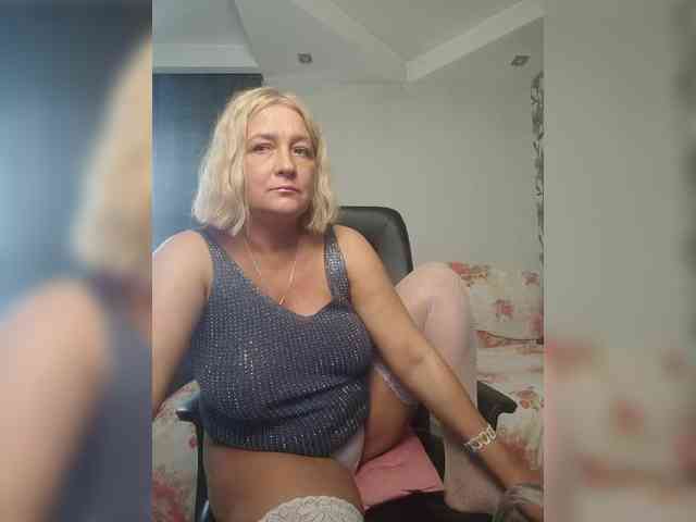 Eva-Bella webcam
