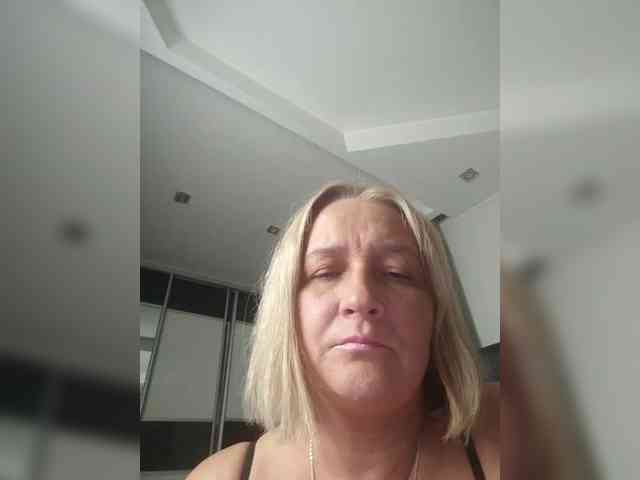 Eva-Bella webcam