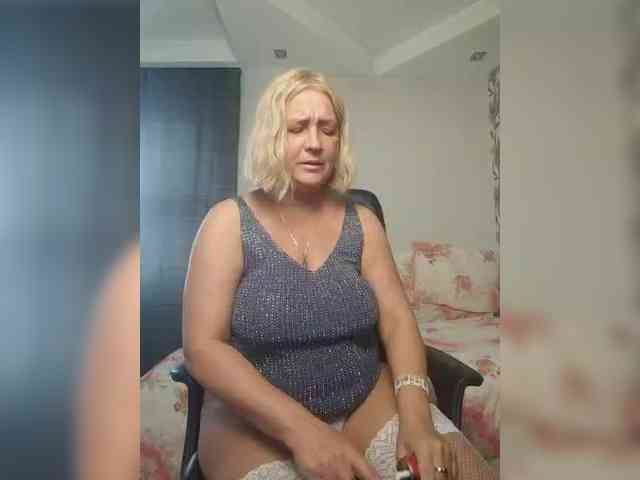 Eva-Bella webcam