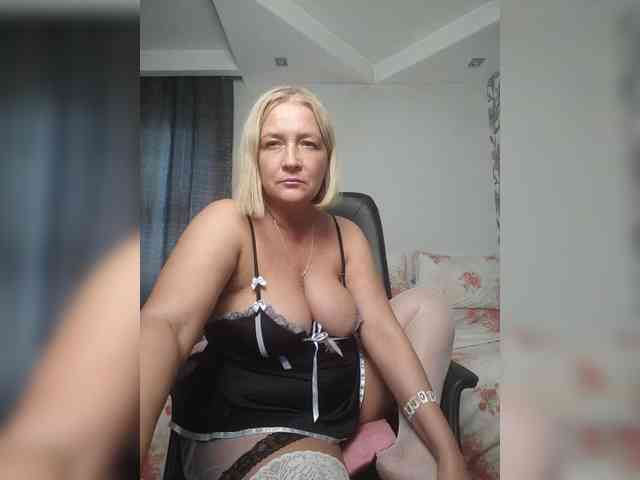 Eva-Bella webcam