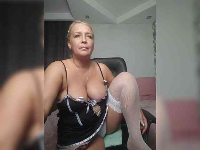 Eva-Bella webcam