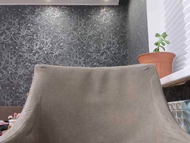 BlondieGirl's BongaCams show and profile