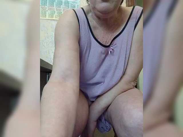 LizaLuxer from BongaCams