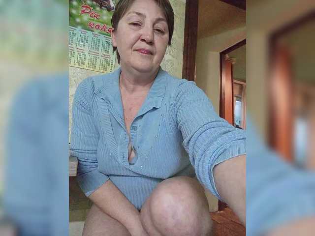 LizaLuxer's BongaCams show and profile