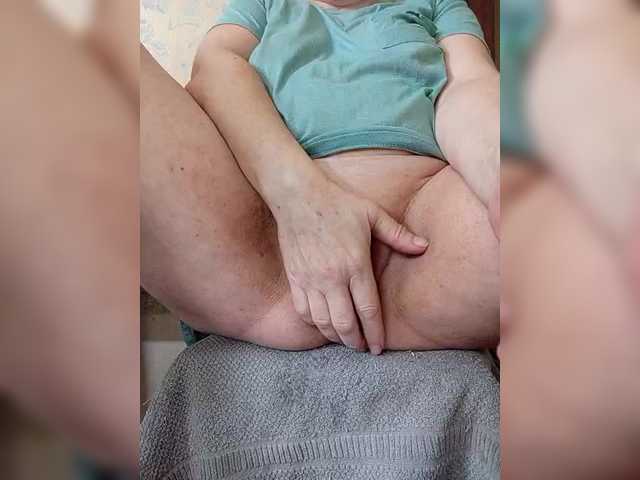 LizaLuxer's BongaCams show and profile