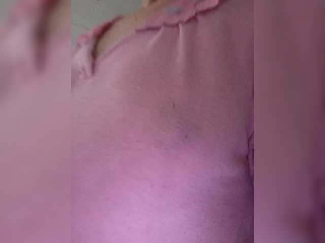 LizaLuxer's BongaCams show and profile