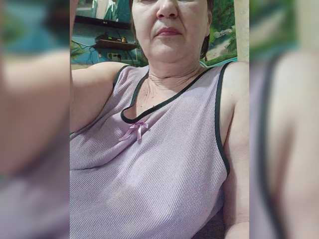 LizaLuxer's BongaCams show and profile