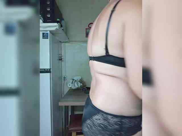 LizaLuxer Live Webcam on BongaCams