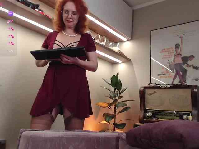 Karen_Roux webcam