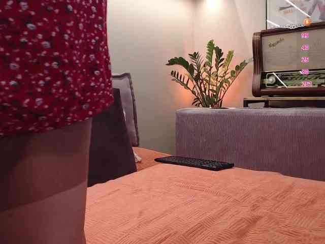 Karen_Roux webcam