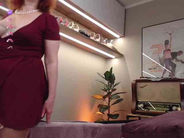 Karen_Roux webcam