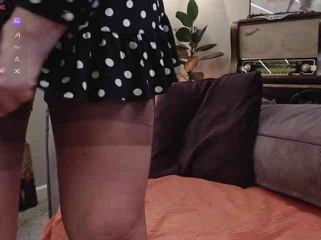 Karen_Roux webcam