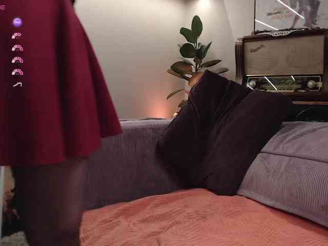 Karen_Roux webcam
