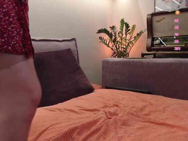 Karen_Roux webcam