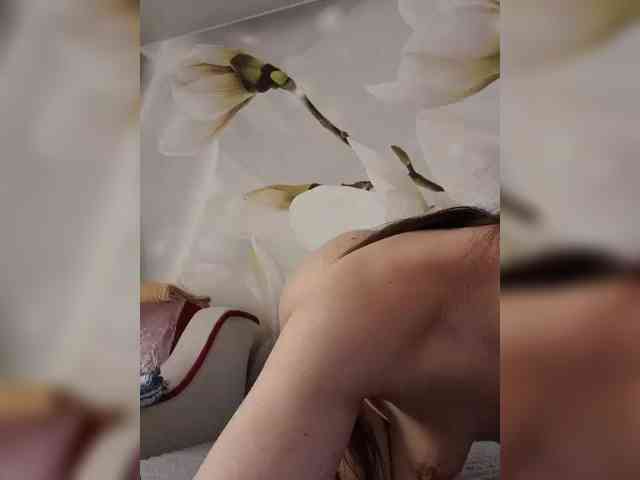 ByeMikki1 webcam