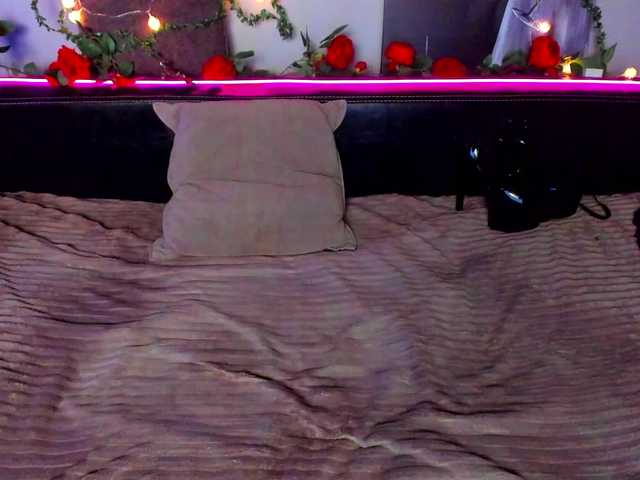 Sunbeam69's BongaCams show and profile