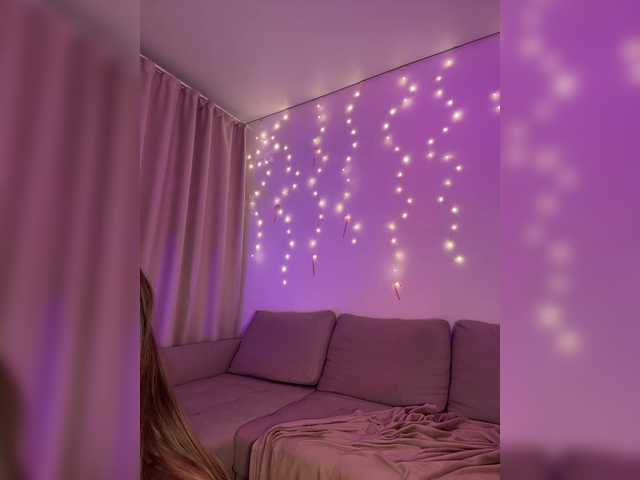 DearAmiira's BongaCams show and profile