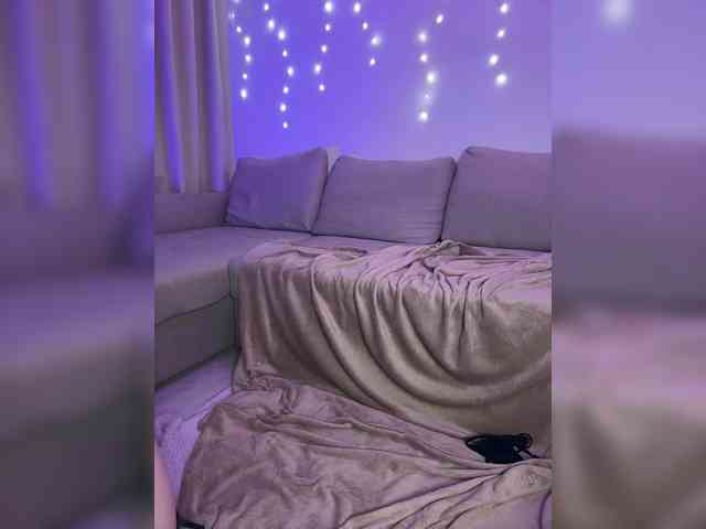 voyeur nude DearAmiira